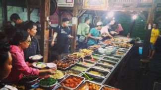 Angkringan Wijilan Kang Harjo, Sensasi Nongkrong Tradisional di Jantung Yogyakarta