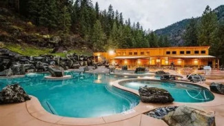 Menemukan Ketenangan di Quinn’s Hot Springs Resort Montana
