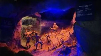 Menelusuri Lorong Mistis Hell's Museum di Haw Par Villa Singapura