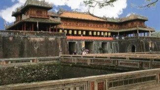 Menelusuri Jejak Kaisar di Forbidden Purple City: Jantung Spiritual Hue yang Menawan