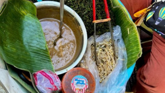 Semanggi Surabaya: Salad Tradisional Khas Kota Pahlawan yang Kini Menjadi Kuliner Langka