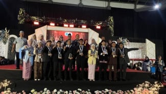 Sentuhan Teknologi dan Tradisi, Drone Menjadi Kado Perpisahan SMAN 1 Ajibarang