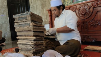 Wow....41 Dokumen Naskah Kuno Ditemukan di Cilacap, Berisi Jejak Sejarah, Silsilah, Warisan Budaya dan Pengetahuan