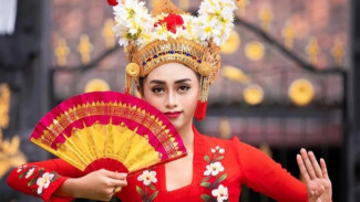 Menyingkap Pesona Budaya Bali di Bandara Ngurah Rai: Mengagumi Karya Seni, Penjor Megah, hingga Harmoni Jegog Jembrana