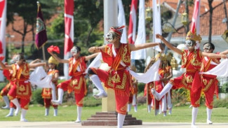 Filosofi Tari Topeng: Dari Simbol Panca Wanda Cirebon hingga Panggung Festival Budaya Nusantara
