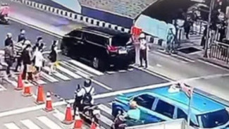 Sopir Alphard Terobos Bundaran HI dan Cekcok dengan Satpam: Fakta Terbaru, hingga Respons Gubernur Pramono Anung