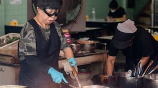 Wisata Kuliner Legendaris Bangkok di Kedai Jay Fai