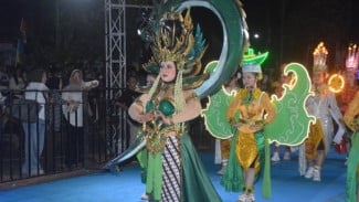 Batang Night Carnival, Sajikan Budaya Lokal Berbalut Gemerlap Cahaya