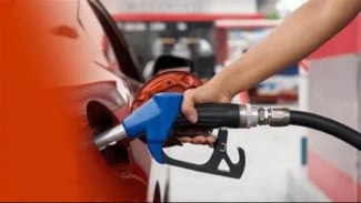 Pentingnya Mematikan Mesin Mobil saat Mengisi Bensin di SPBU