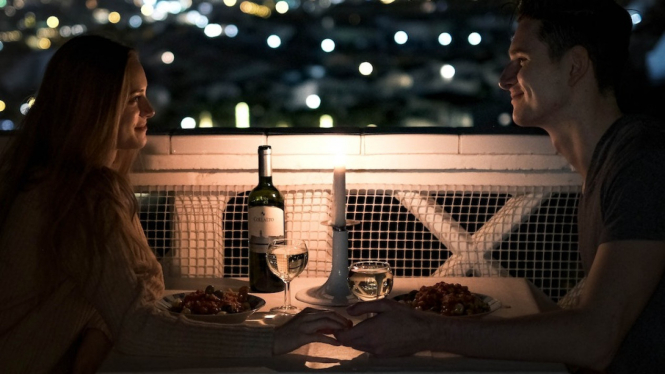 Makan Malam Romantis sebagai Perhatian Tulus