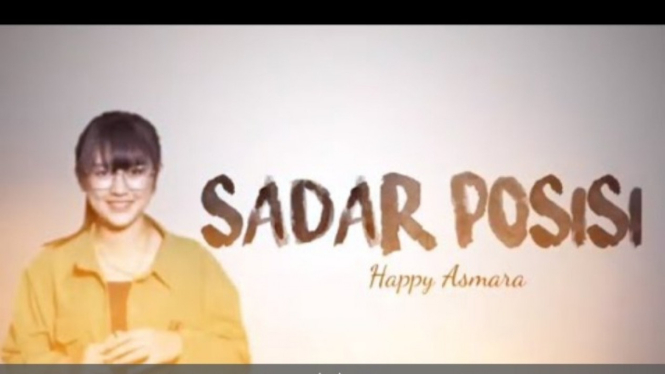Happy Asmara dengan Lagu Sadar Posisi