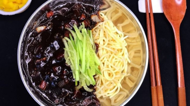 Jjajangmyeon, Mie Khas Korea