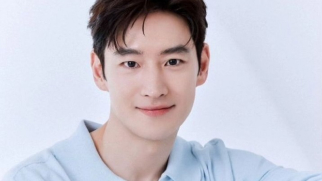 Si Ganteng Idaman para Wanita, Lee Je-Hoon