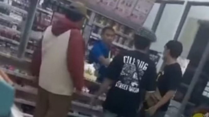 Mantan Atlet MMA Terlibat Keributan di Minimarket, Tangerang, Banten