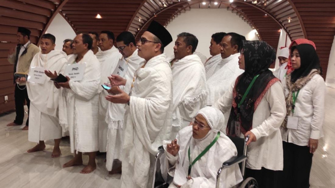 Peserta Sertifikasi Manasik Haji di Masjid Al Jabar, Bandung