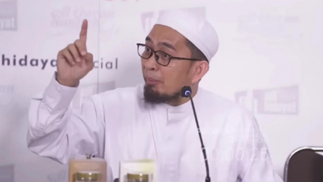 Ustaz Adi Hidayat