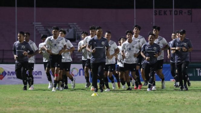 Tim U-17 Mulai Berlatih Malam Hari di Surabaya