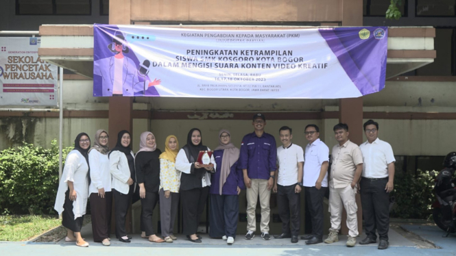 Tim Pengabdi Universitas Pakuan dan SMK Kosgoro, Bogor