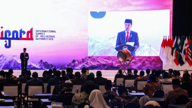 Joko Widodo Buka R20 International Summit of Religious Authorities