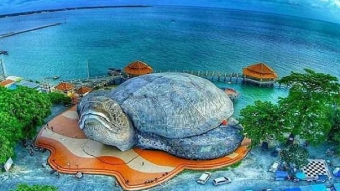 Pantai Kartini Jepara