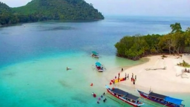 Pantai Pahawang Lampung