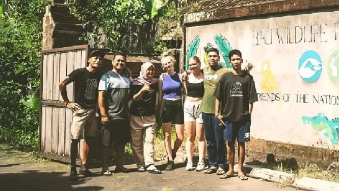 Peserta voluntourism