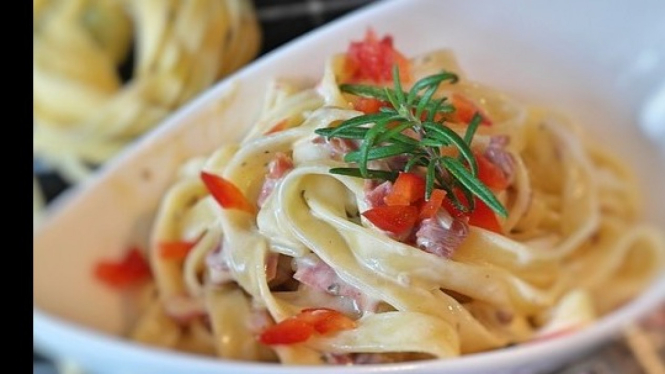 Mie Seringkali Dimakan Malam Hari Kala Perut Lapar