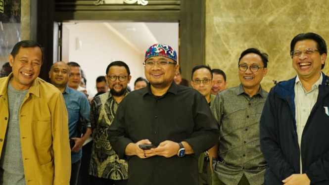 Menag Yaqut Cholil Qoumas Diantar Pejabat Kemenag ke Arab Saudi
