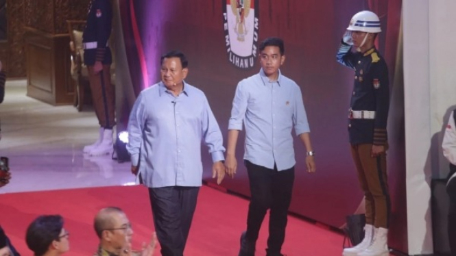 Prabowo- Gibran saat Debat Pertama Capres yang Diselenggarakan KPU