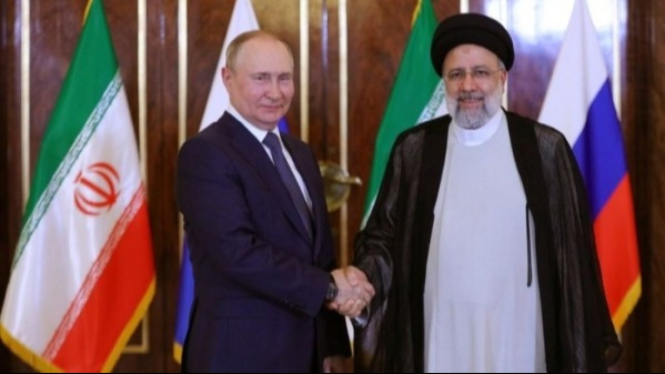 Presiden Iran Ebrahim Raisi dan Presiden Rusia Vladimir Putin