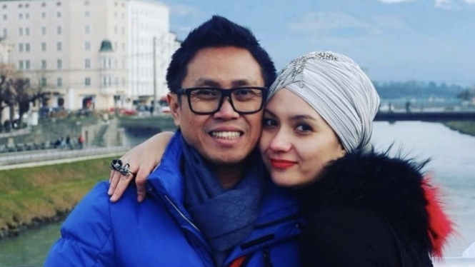 Pasangan artis Eko Patrio dan Viona Rosalina