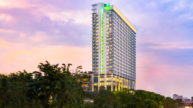 Holiday Inn & Suites Jakarta Gajah Mada