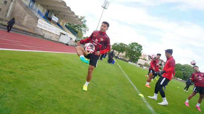 Timnas U-23 Indonesia Latihan di Paris