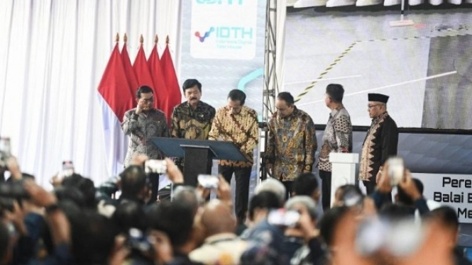 Jokowi  saat Peresmian Pusat Inovasi Perangkat Digital Nasional
