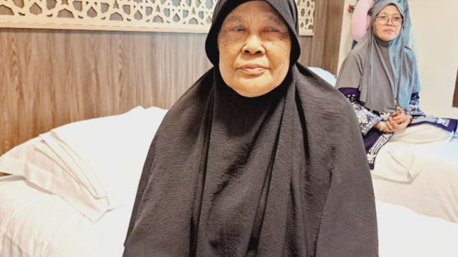 Rasuna binti Walek bin Abas (73), Jemaah Haji Embarkasi Batam