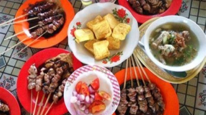 Sate Kambing Muda Brebes