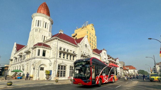 Suroboyo Bus