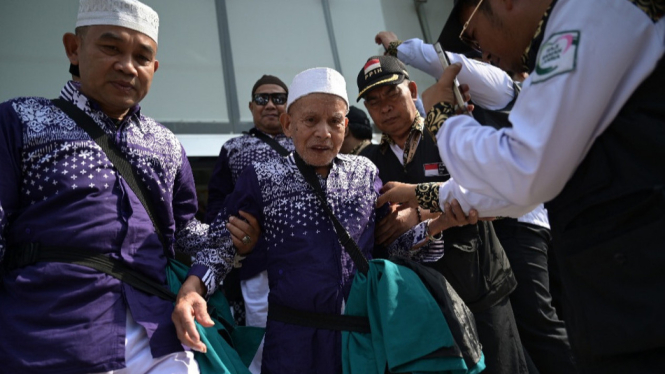 Jemaah Haji Diberangkatkan ke Madinah untuk Kembali ke Tanah Air