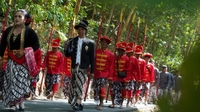 Warga Ngablak Sitimulyo, Bantul Gelar Kirab Budaya Merti Dusun