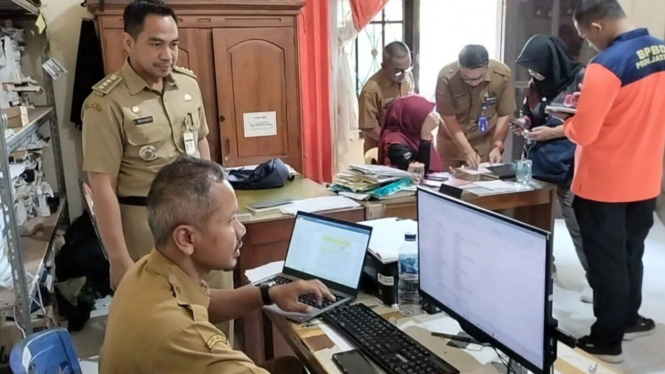 Ratusan Rumah Rusak Akibat Gempa di Batang