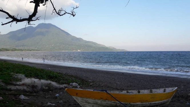 Pantai Cepi Watu