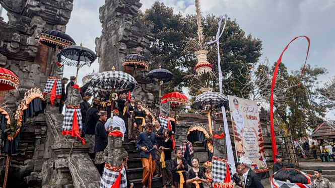 Pura Mandara Giri Semeru Agung di Kabupaten Lumajang