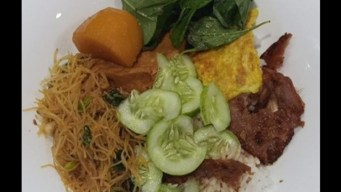 Semur Bihun untuk Nasi Campur