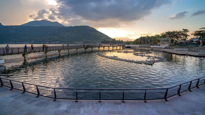 Kawasan Waterfront City Pangururan di Danau Toba