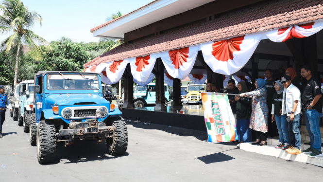 Komunitas TLCI Surabaya dan Cirebon