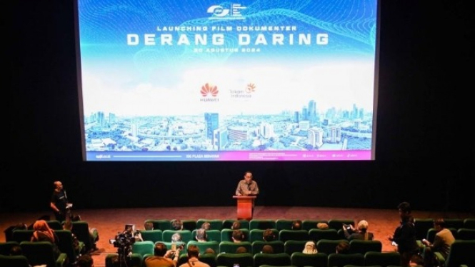 Menteri Budi Arie Internet Sepuluh Kali Lebih Cepat .jpg