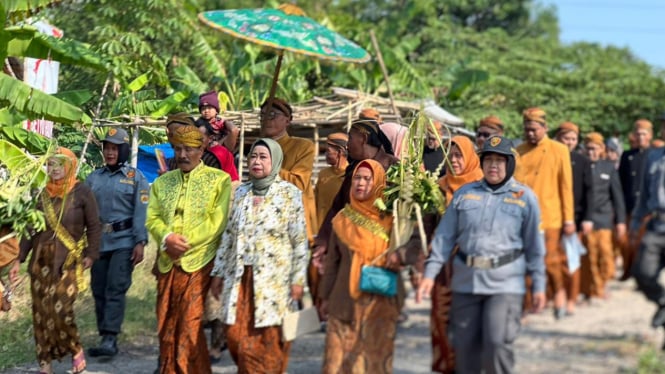 Bupati dan Ketua DPRD Grobogan Hadiri Tradisi Asrah Batin (15/9/2024)