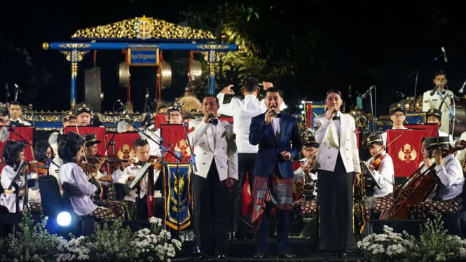 Kolaborasi Yogyakarta Royal Orchestra dan Swa Bhuwana Paksa