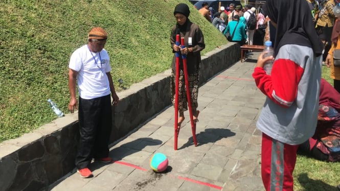 Egrang, Salah Satu Jenis Lomba Permainan Anak