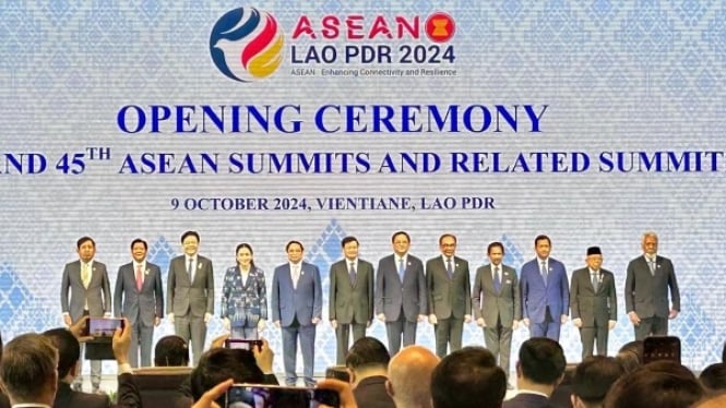 Pembukaan Konferensi Tingkat Tinggi (KTT) ASEAN ke-44 dan 45